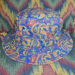Crazy pattern bucket hat